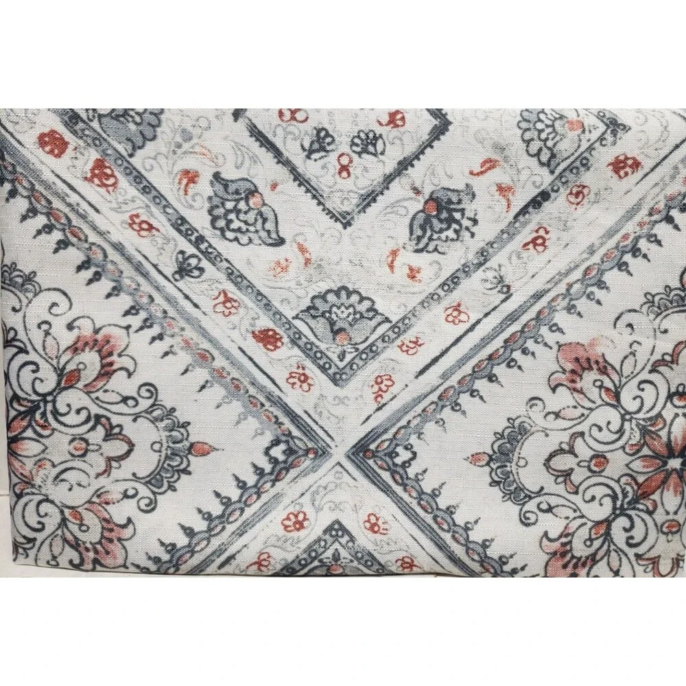 Printed Textured Tablecloth 60